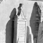 Via di Giù. Lapidi provenienti dal cimitero ebraico antico.