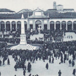 Cartolina. 27 febbraio 1916. Piazza del Pavaglione. Consegna della medaglia alla famiglia del Col. Biancoli.